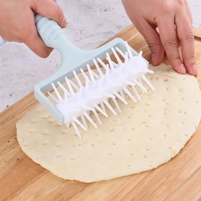 Plastic Pizza Cutter Dough Docker Pizza Knife Cutter Pastry Pasta Dough Crimper Kitchen Pizza Tools Baking Tool