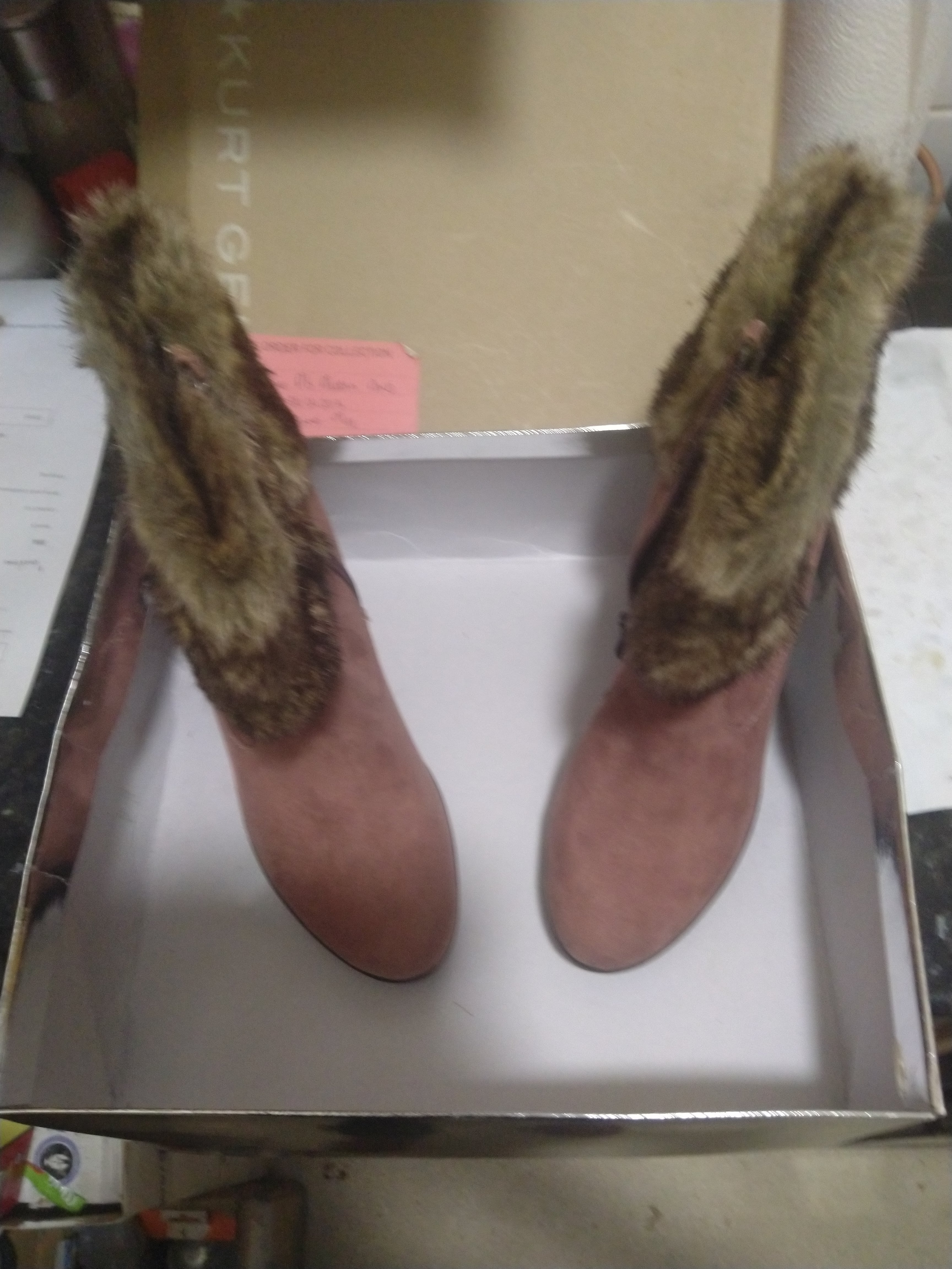 Ladies Vex Leather boot, by KURT GEIGER.